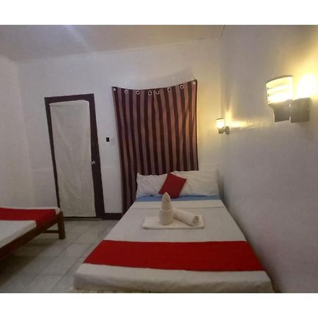 Oyo 934 Bea'S Garden Inn Tiniguiban Exterior foto